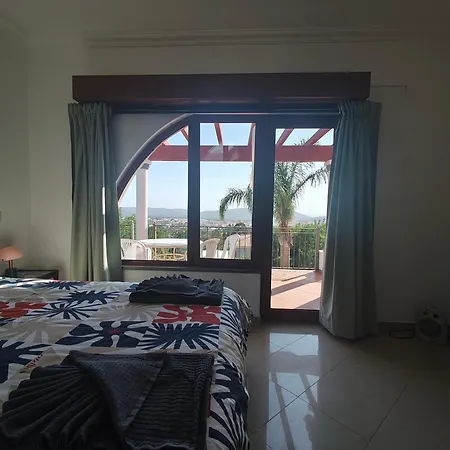 Casa Do Miradouro סאו בראס דה אלפורטל
